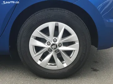 Car image 29