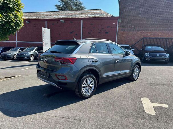 Volkswagen T-Roc 1.0 TSI T-Roc 81 kW image number 4