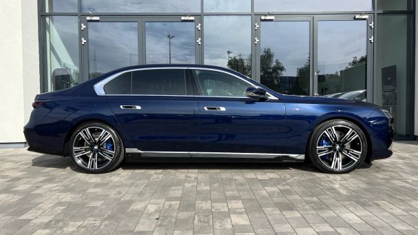 BMW 750 xDrive 360 kW image number 4