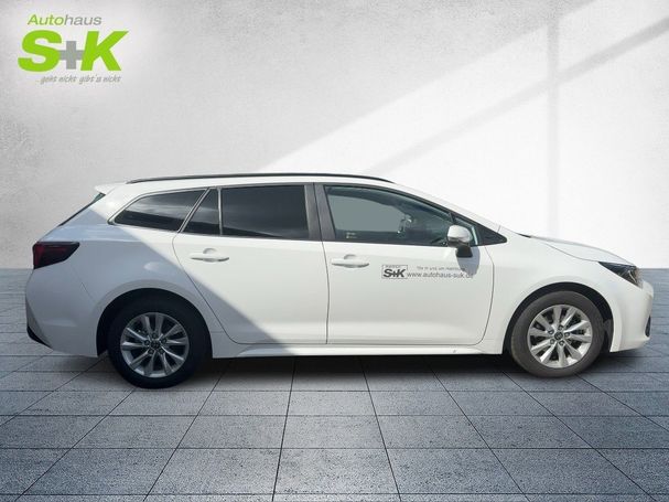 Toyota Corolla 1.8 Hybrid Touring Sports 103 kW image number 2