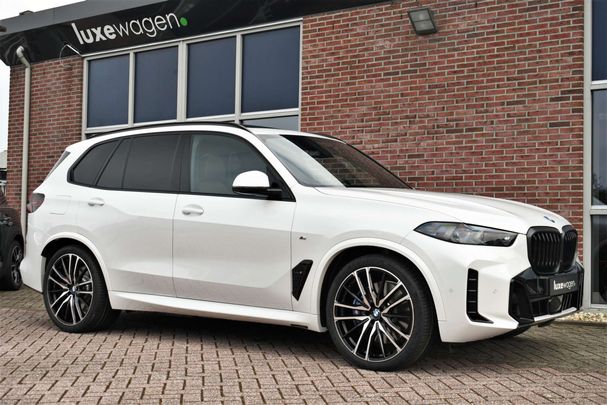 BMW X5 50e xDrive 360 kW image number 2