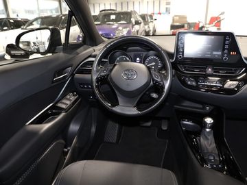 Car image 10