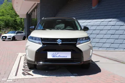 Car image 4