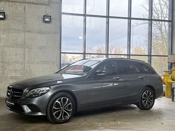 Mercedes-Benz C 220 d T Avantgarde 143 kW image number 2