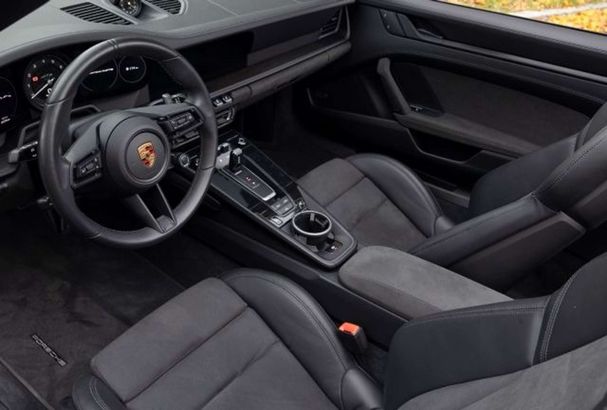 Porsche 992 Carrera 4 GTS Cabrio PDK 353 kW image number 6