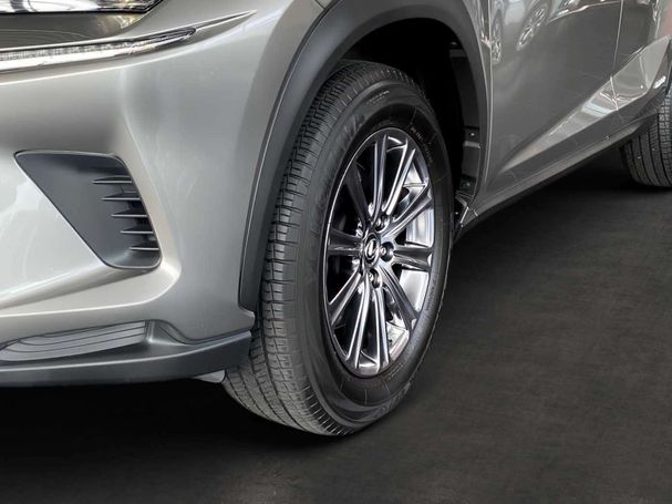 Lexus NX 300 H 145 kW image number 8