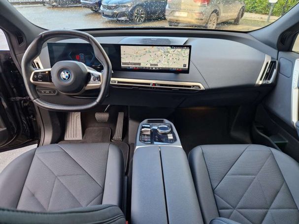 BMW iX 385 kW image number 6