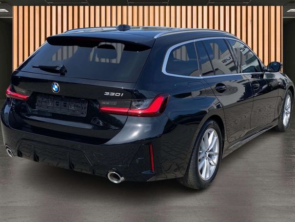 BMW 330i Touring 180 kW image number 11