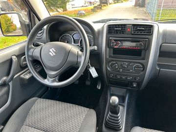 Car image 12