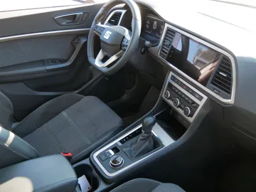Car image 28
