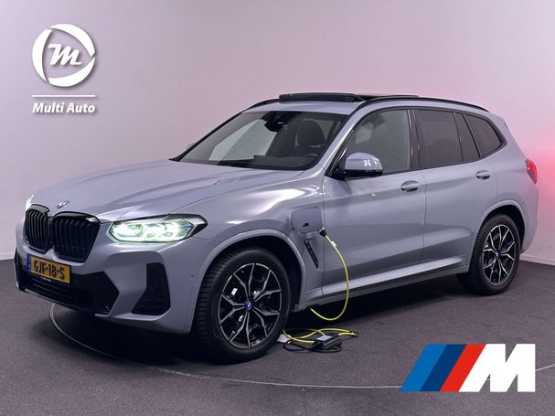 BMW X3 xDrive30e 216 kW image number 1