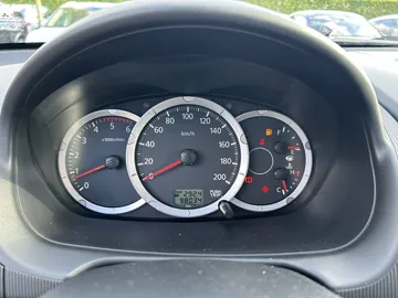 Car image 27