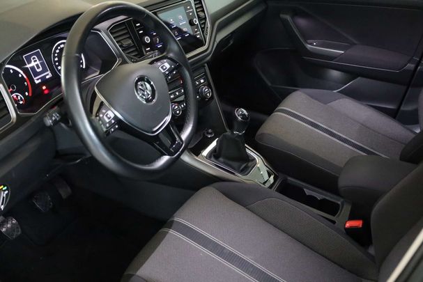 Volkswagen T-Roc 110 kW image number 13