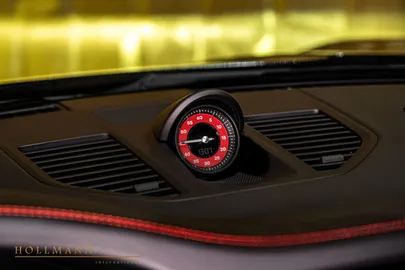 Car image 29