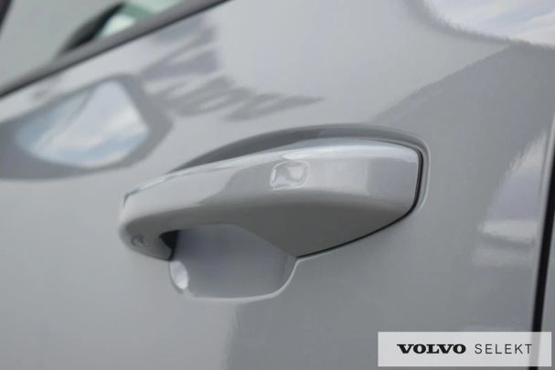 Volvo XC40 120 kW image number 11