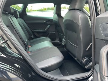 Car image 35