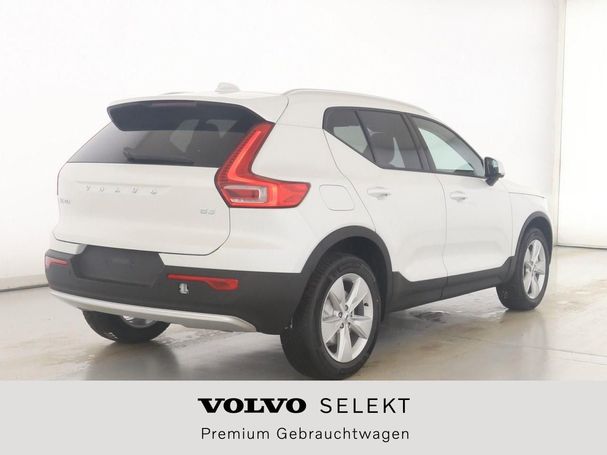 Volvo XC40 B3 Core 120 kW image number 17