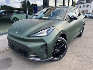 Car image 19