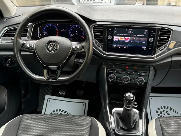 Volkswagen T-Roc 1.5 TSI Style 110 kW image number 13