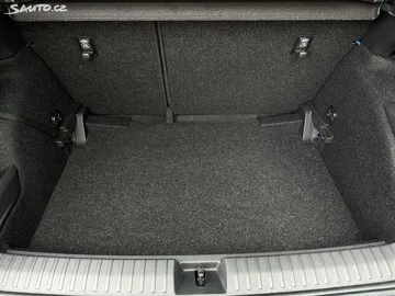 Car image 35