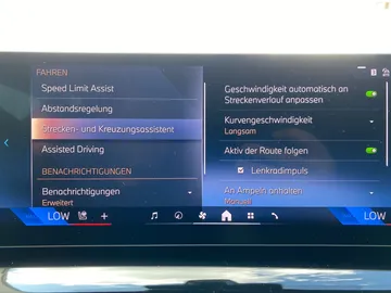 Car image 36