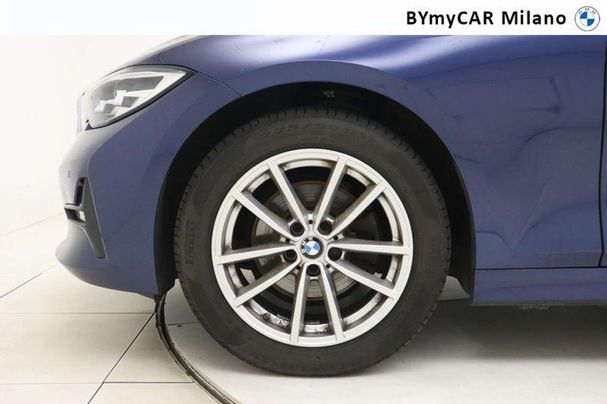 BMW 320d Touring Advantage 140 kW image number 9