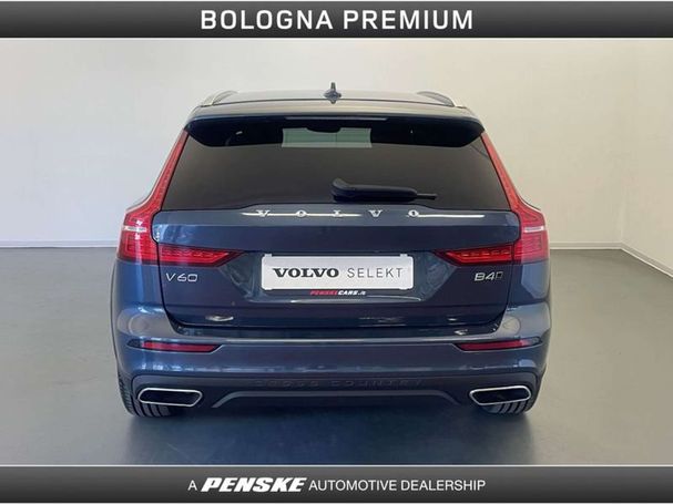 Volvo V60 Cross Country B4 Pro AWD Geartronic 145 kW image number 7