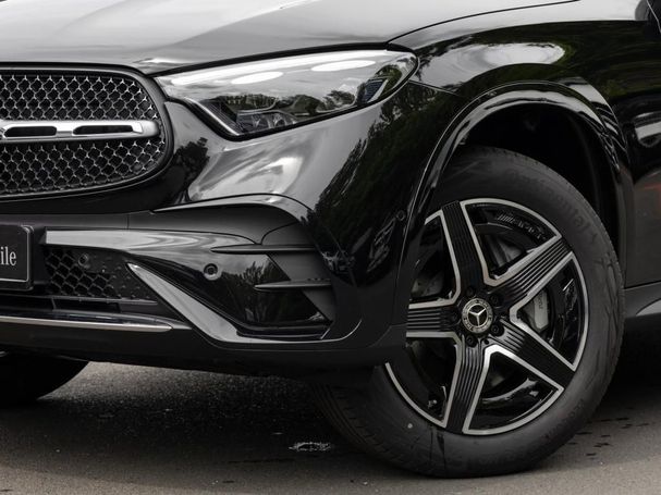 Mercedes-Benz GLC 300 e AMG 230 kW image number 3