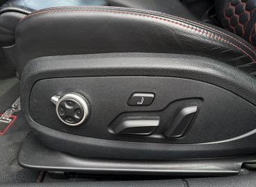 Car image 48