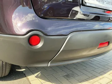Car image 46