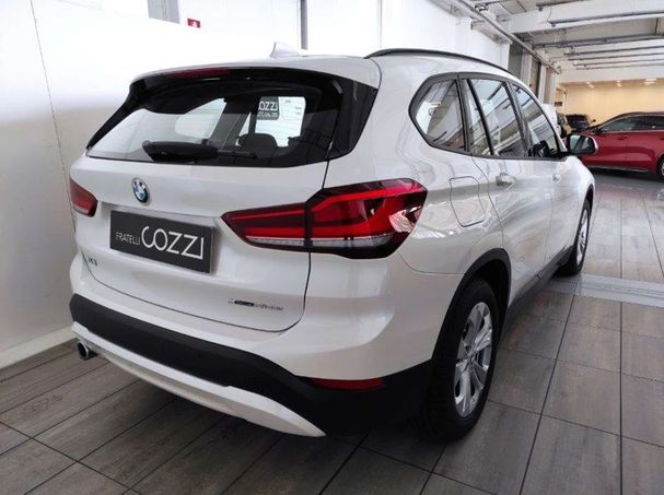 BMW X1 25e xDrive 162 kW image number 3