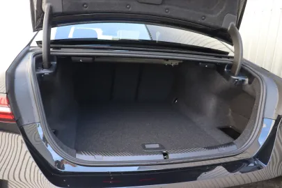 Car image 38