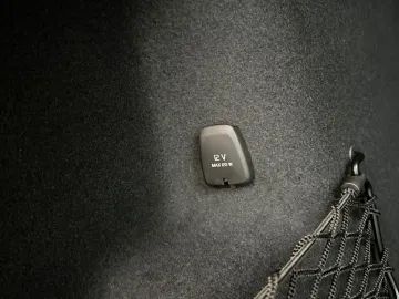 Car image 36