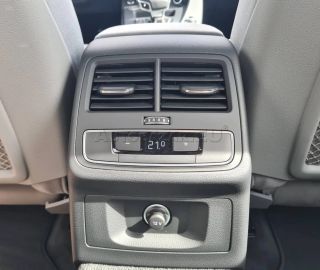 Car image 35