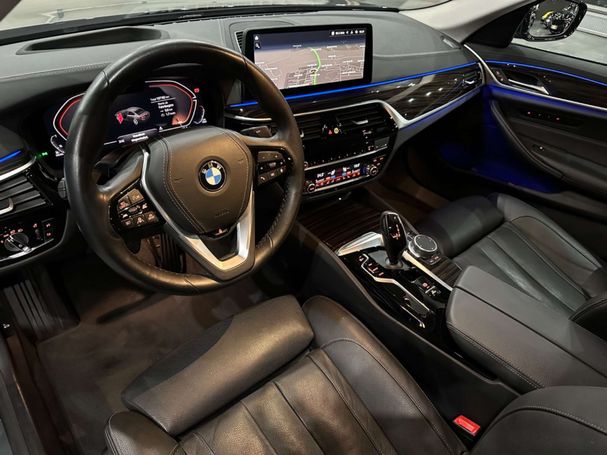 BMW 530d xDrive 210 kW image number 14