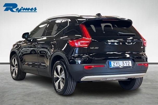 Volvo XC40 B4 R 145 kW image number 3