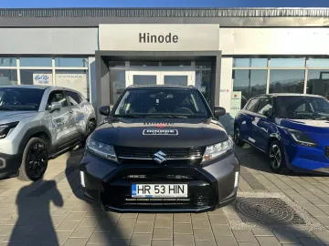 Car image 3