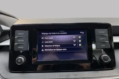 Car image 28
