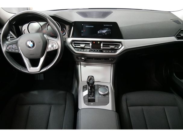 BMW 320d Touring xDrive 140 kW image number 11