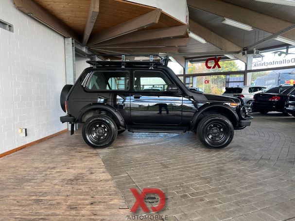 Lada Niva 4x4 61 kW image number 2