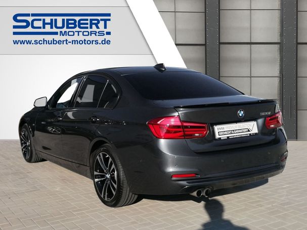 BMW 320i Sport Line 135 kW image number 4