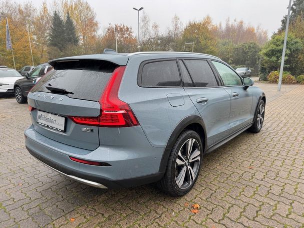 Volvo V60 Cross Country AWD Geartronic B5 184 kW image number 2