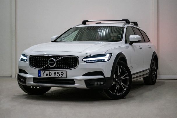 Volvo V90 Cross Country D4 AWD Pro Inscription 140 kW image number 2