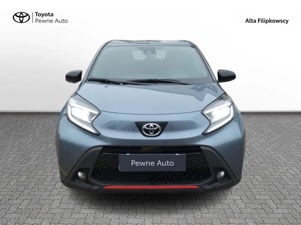 Toyota Aygo X 53 kW image number 8