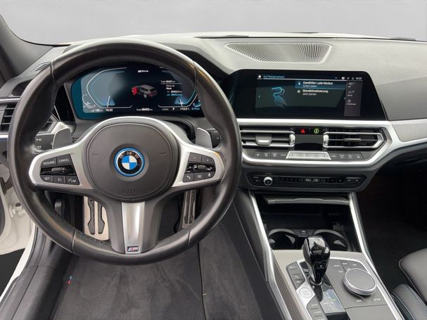 BMW 330e Touring M Sport 215 kW image number 8