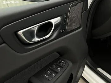 Car image 45