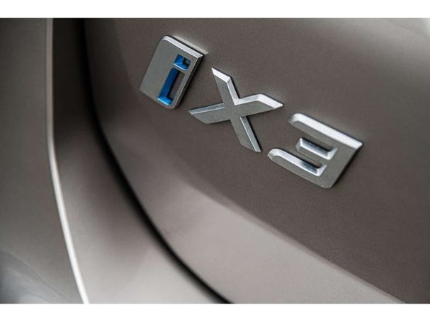 BMW iX3 Inspiring 210 kW image number 16