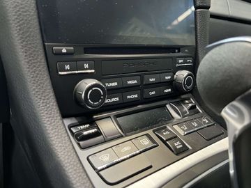 Car image 29