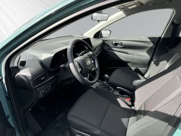 Car image 11