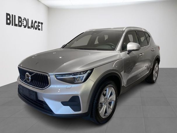 Volvo XC40 B3 Core 120 kW image number 1